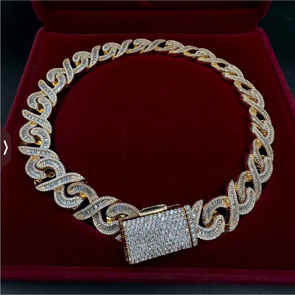 Unbelievably gorgeous!20”, 15 mm, 14 karat white gold, overlay Baguettes - Picture 2 of 8
